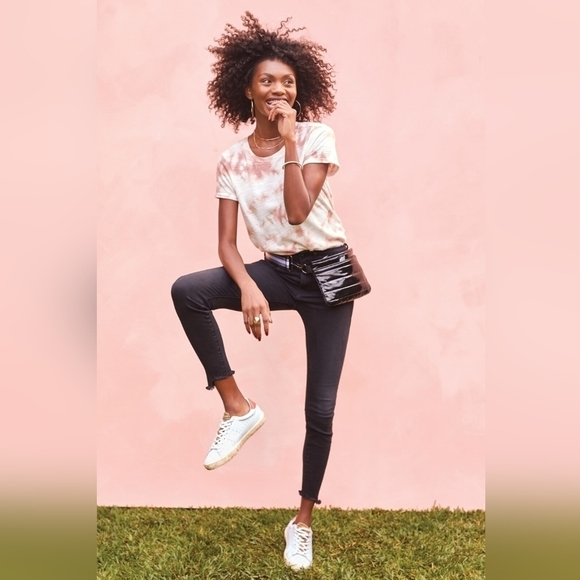 Good American Black069 Good Legs Step Hem Jeans 2/26 - Picture 2 of 8